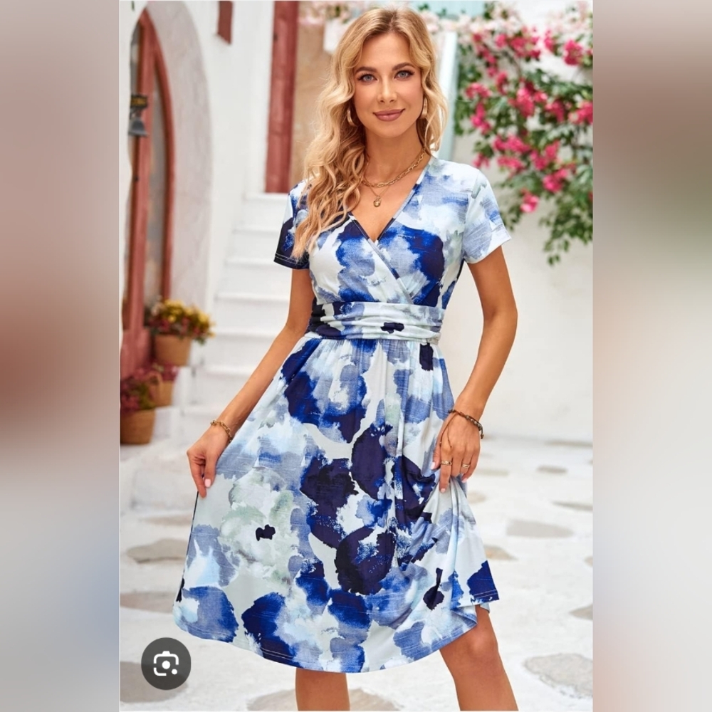 OuGES Floral Blue and White Dress LARGE